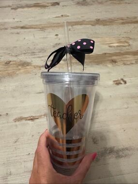 Teacher cup with straw